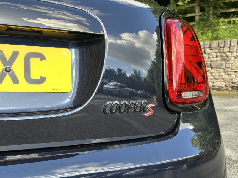 2021 (71) MINI HATCHBACK 2.0 Cooper S Exclusive 3dr Auto 5474993