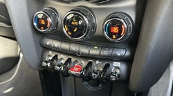 2021 (71) MINI HATCHBACK 2.0 Cooper S Exclusive 3dr Auto 5475004