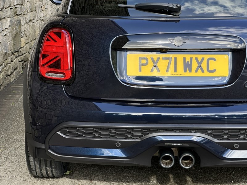 2021 (71) MINI HATCHBACK 2.0 Cooper S Exclusive 3dr Auto 5474994