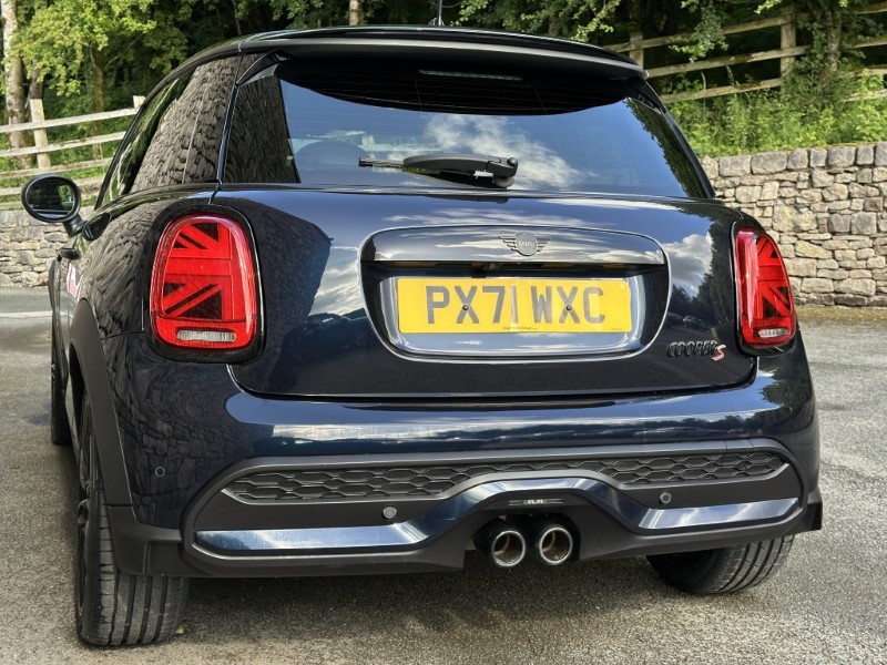 2021 (71) MINI HATCHBACK 2.0 Cooper S Exclusive 3dr Auto 5474992