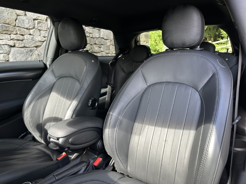 2021 (71) MINI HATCHBACK 2.0 Cooper S Exclusive 3dr Auto 5475023
