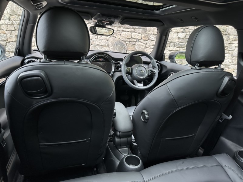 2023 (23) MINI HATCHBACK 1.5 Cooper Exclusive 3dr 5478446