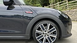 2023 (23) MINI HATCHBACK 1.5 Cooper Exclusive 3dr 5478464