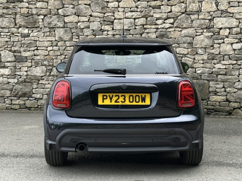 2023 (23) MINI HATCHBACK 1.5 Cooper Exclusive 3dr 5478443