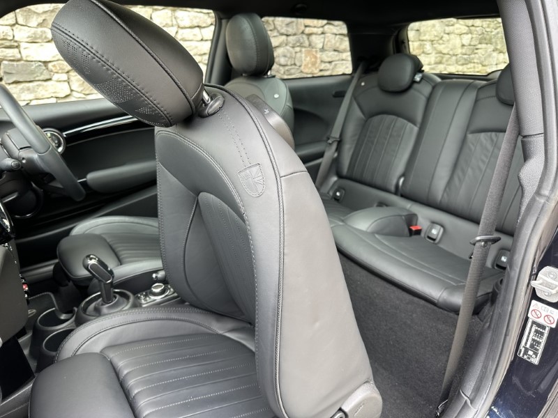 2023 (23) MINI HATCHBACK 1.5 Cooper Exclusive 3dr 5478468