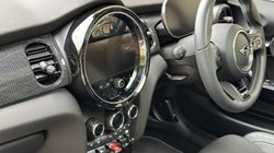 2023 (23) MINI HATCHBACK 1.5 Cooper Exclusive 3dr 5478428