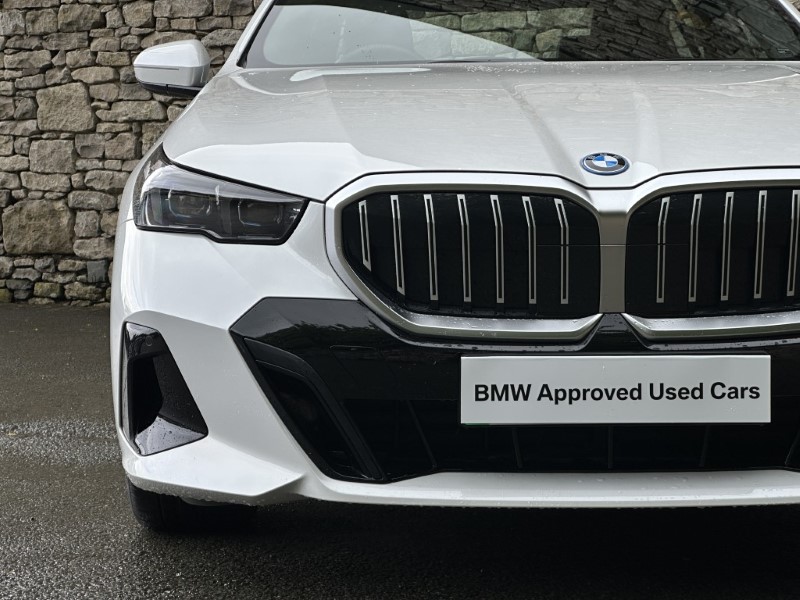 2025 (25) BMW i5 eDrive40 M Sport Saloon  5467447