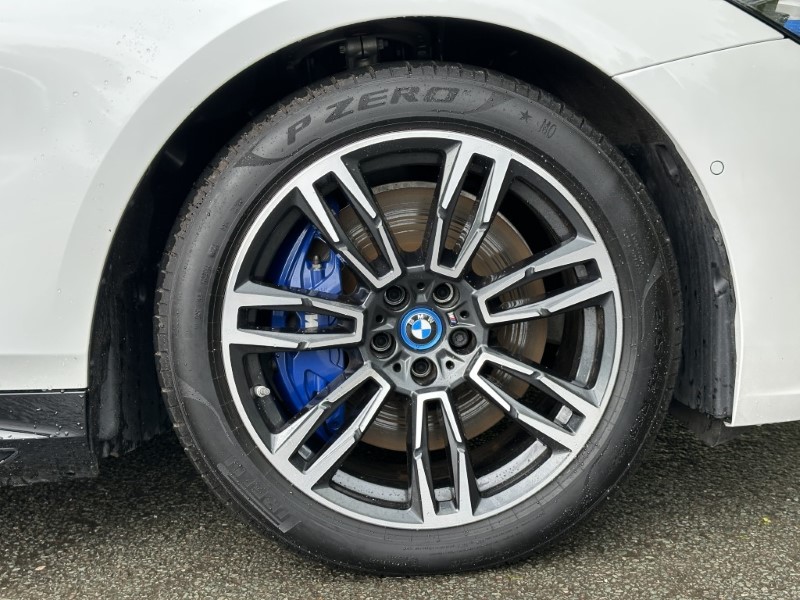 2025 (25) BMW i5 eDrive40 M Sport Saloon  5467452