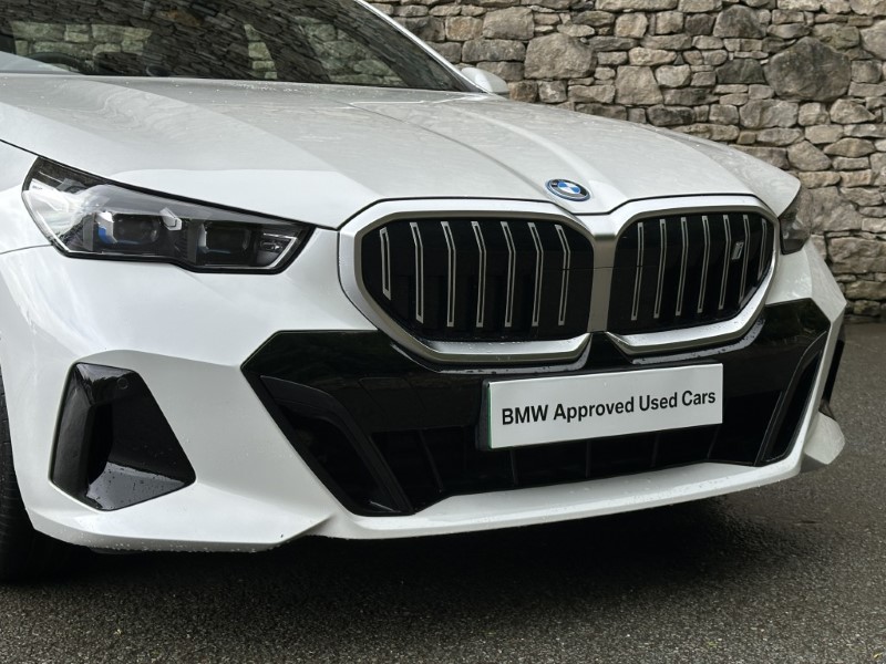 2025 (25) BMW i5 eDrive40 M Sport Saloon  5467446