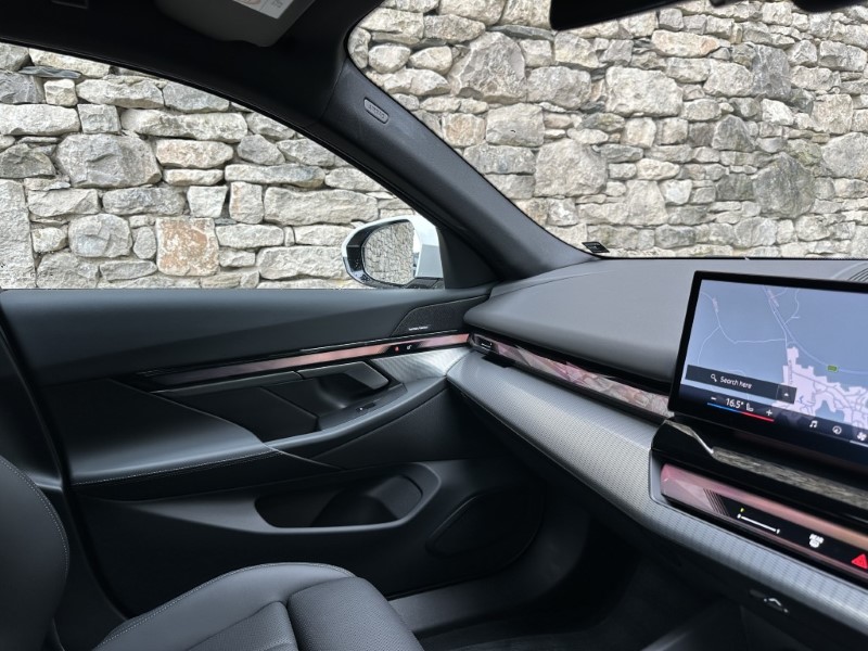 2025 (25) BMW i5 eDrive40 M Sport Saloon  5467475