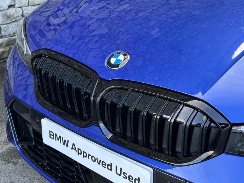 2026 (26) BMW 3 SERIES 320i M Sport 5dr Touring 5439624