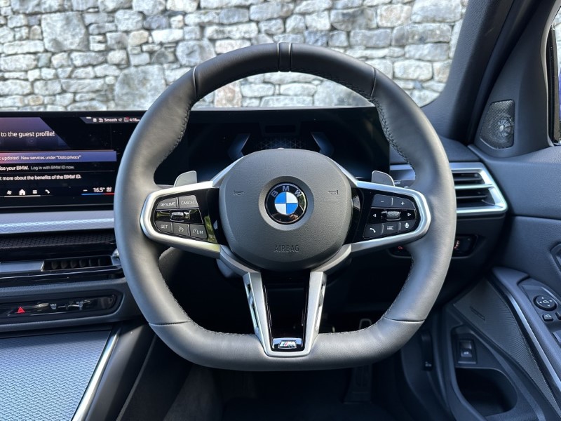 2026 (26) BMW 3 SERIES 320i M Sport 5dr Touring 5439649