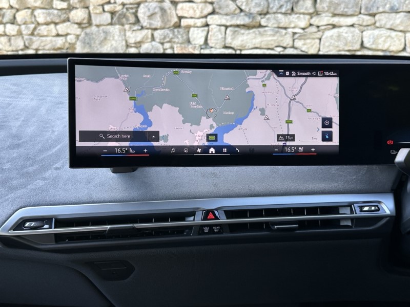 2026 (26) BMW iX xDrive45 M Sport 5501641
