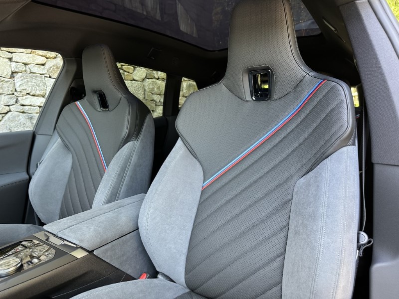 2026 (26) BMW iX xDrive45 M Sport 5501618