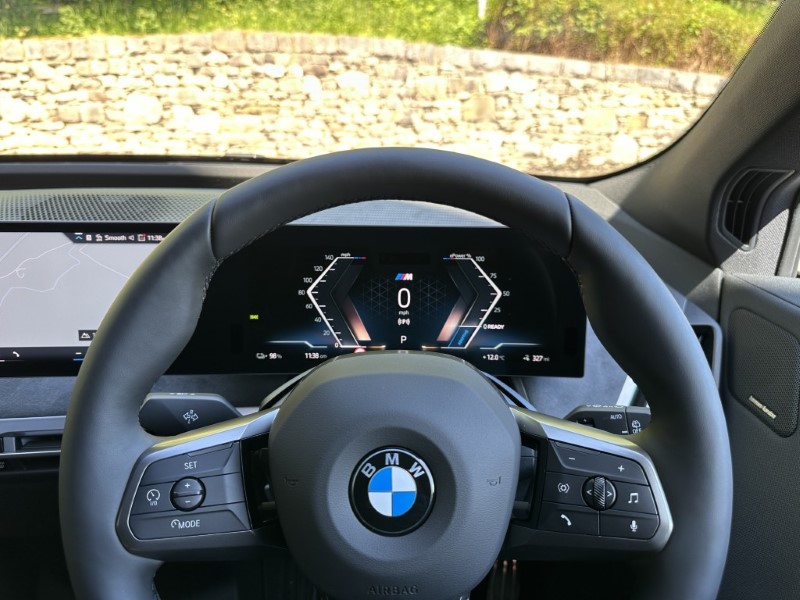 2026 (26) BMW iX xDrive45 M Sport 5454252