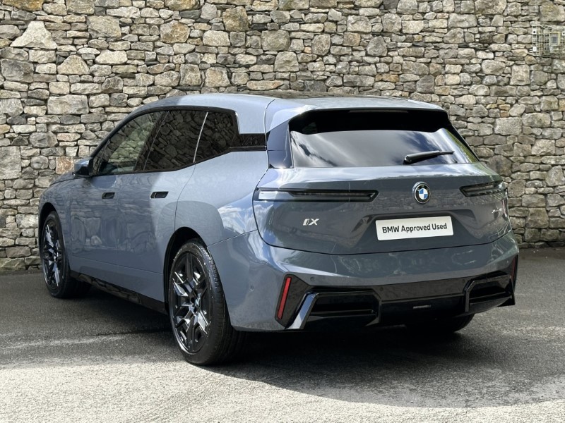 2026 (26) BMW iX xDrive45 M Sport 5454271