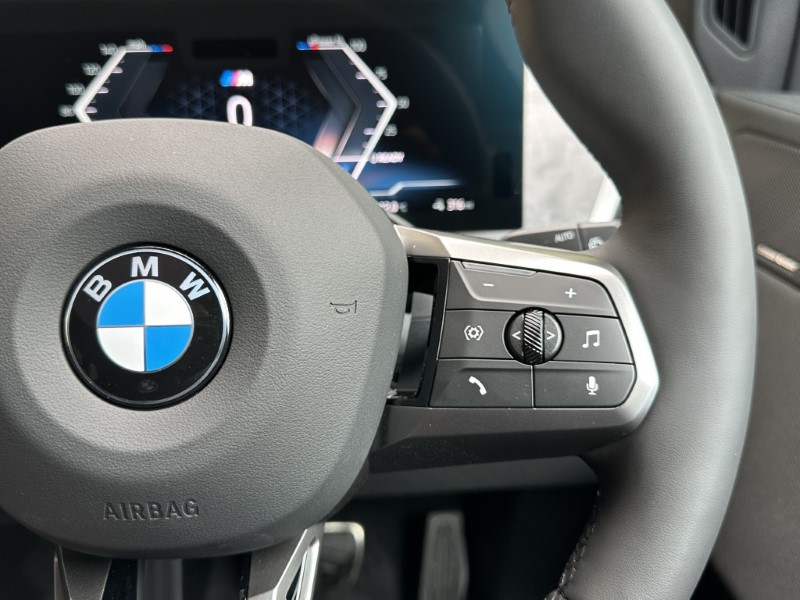 2026 (26) BMW iX xDrive45 M Sport 5454225