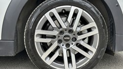 2025 (75) MINI COOPER 1.5 C Classic 3dr Auto 5478023