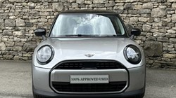 2025 (75) MINI COOPER 1.5 C Classic 3dr Auto 5478016