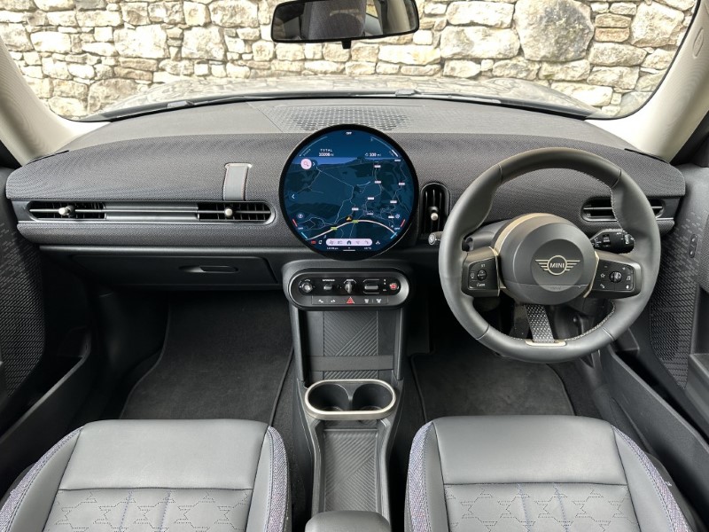 2025 (75) MINI COOPER 1.5 C Classic 3dr Auto 5478009