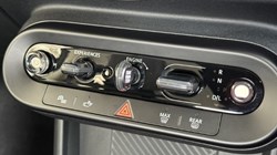2025 (75) MINI COOPER 1.5 C Classic 3dr Auto 5477977