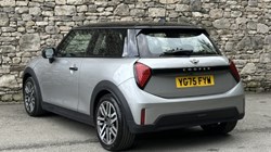 2025 (75) MINI COOPER 1.5 C Classic 3dr Auto 1