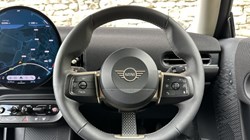 2025 (75) MINI COOPER 1.5 C Classic 3dr Auto 5478008