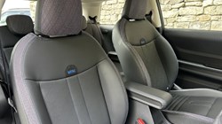 2025 (75) MINI COOPER 1.5 C Classic 3dr Auto 5477970