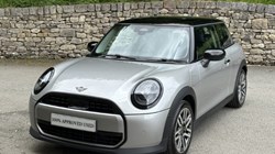 2025 (75) MINI COOPER 1.5 C Classic 3dr Auto 5478012