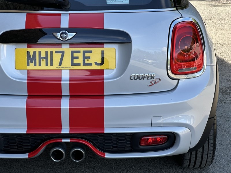 2017 (17) MINI HATCHBACK 2.0 Cooper S D 3dr 5519856
