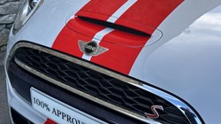 2017 (17) MINI HATCHBACK 2.0 Cooper S D 3dr 5519877