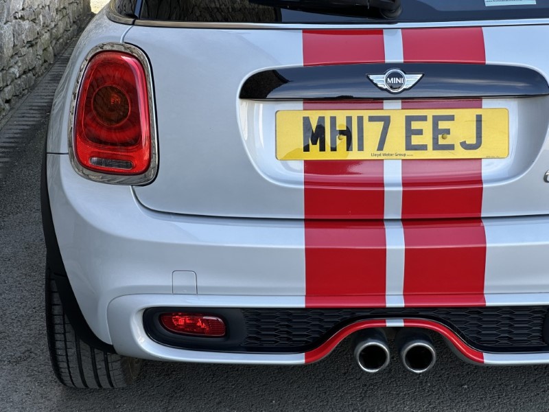 2017 (17) MINI HATCHBACK 2.0 Cooper S D 3dr 5519855
