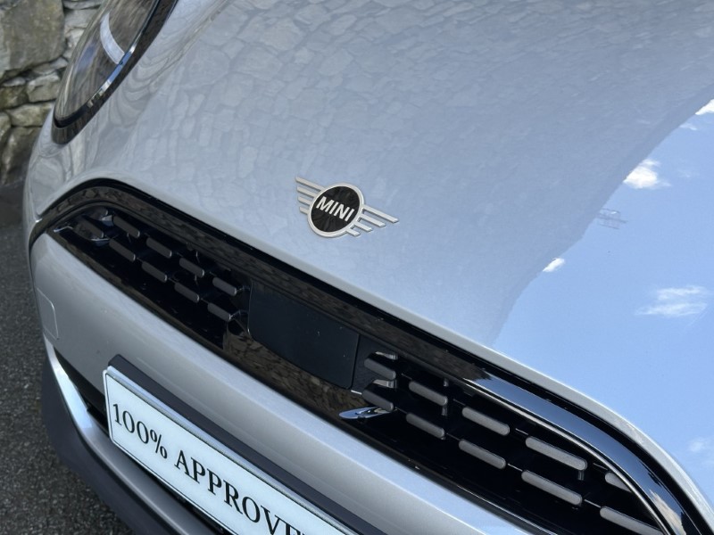 2025 (75) MINI COOPER 1.5 C Classic 3dr Auto 5504830