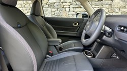 2025 (75) MINI COOPER 1.5 C Classic 3dr Auto 5504814