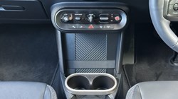 2025 (75) MINI COOPER 1.5 C Classic 3dr Auto 5504846