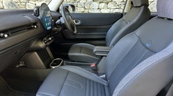 2025 (75) MINI COOPER 1.5 C Classic 3dr Auto 5504831