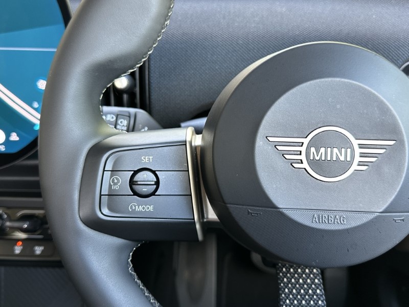 2025 (75) MINI COOPER 1.5 C Classic 3dr Auto 5504826
