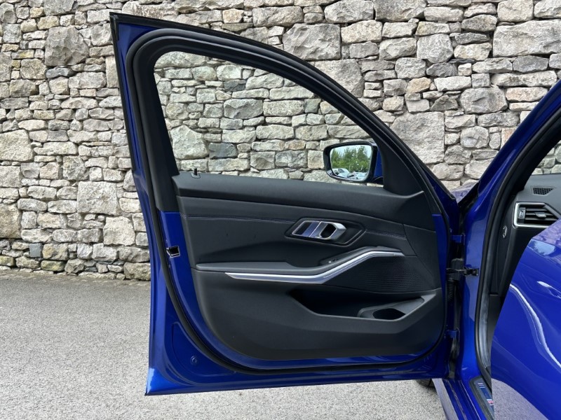 2019 (19) BMW 3 SERIES 320i M Sport Saloon  5524750