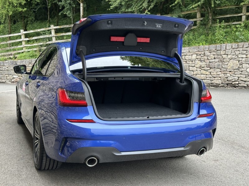 2019 (19) BMW 3 SERIES 320i M Sport Saloon  5524728