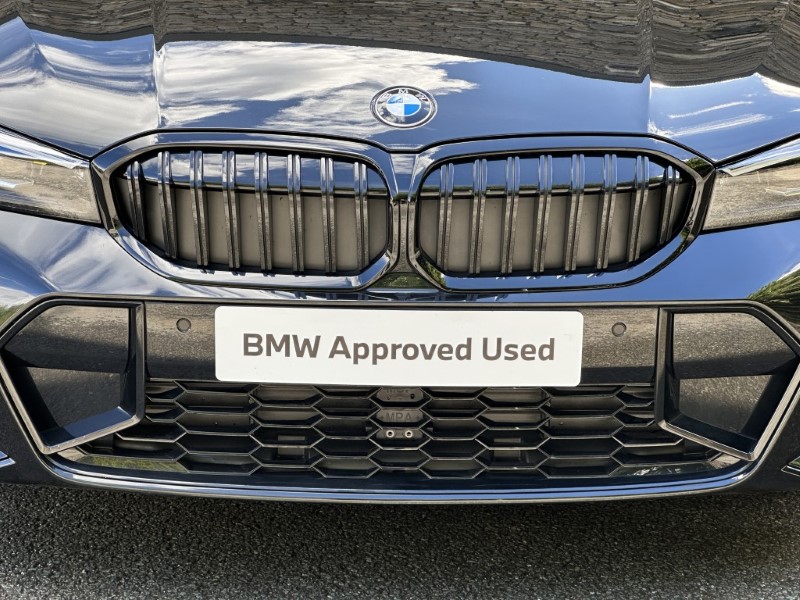 2026 (26) BMW 3 SERIES 320i M Sport 5dr Touring  5495674