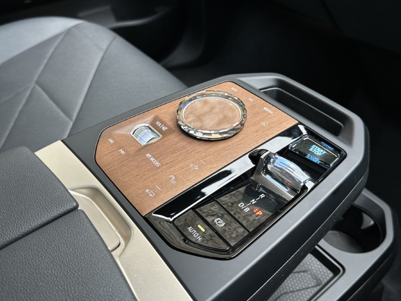 2022 (72) BMW iX xDrive50 M Sport Edition  5529124