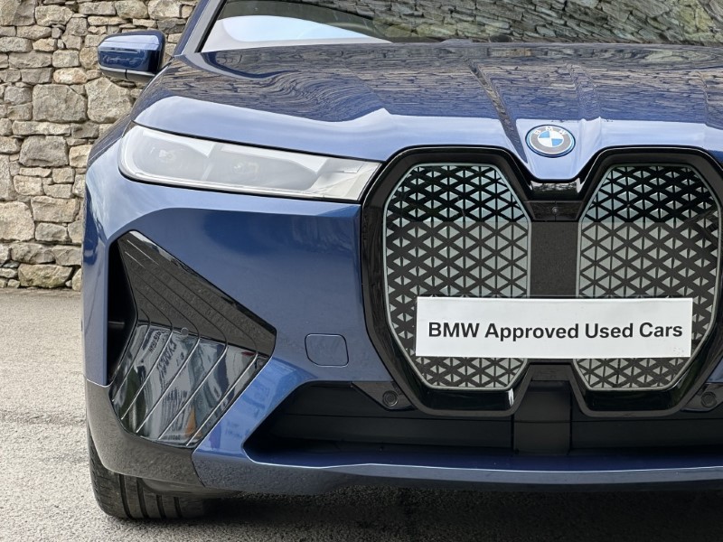 2023 (73) BMW iX xDrive40 M Sport  5515974