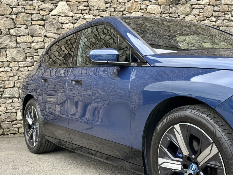 2023 (73) BMW iX xDrive40 M Sport  5515981