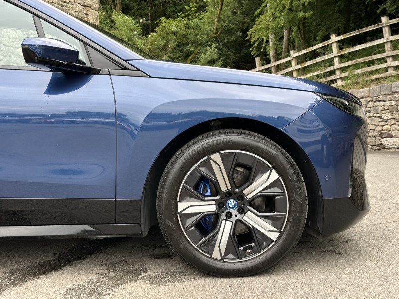 2023 (73) BMW iX xDrive40 M Sport  5515978
