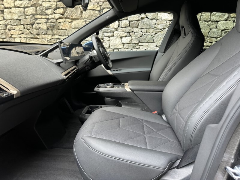 2023 (73) BMW iX xDrive40 M Sport  5515942