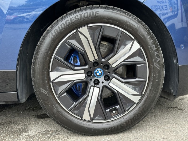 2023 (73) BMW iX xDrive40 M Sport  5515979