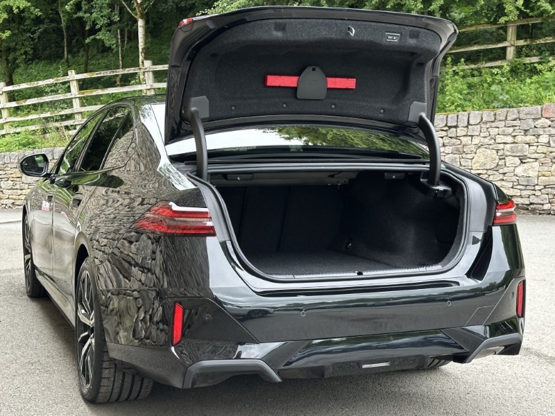 2024 (24) BMW I5 eDrive40 M Sport Pro Saloon  5527865