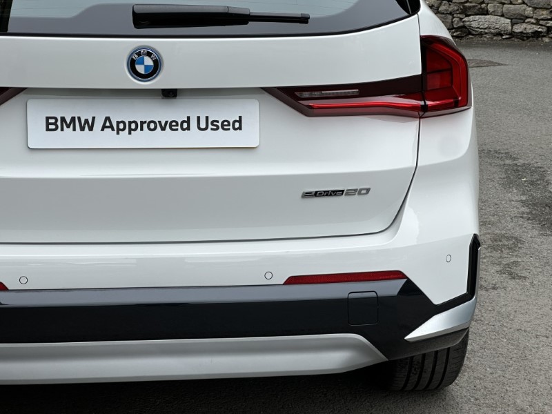 2024 (24) BMW iX1 eDrive20 xLine  5528152