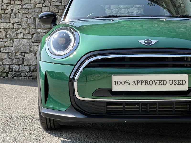 2022 (72) MINI HATCHBACK 1.5 Cooper Classic 3dr Auto 5535840