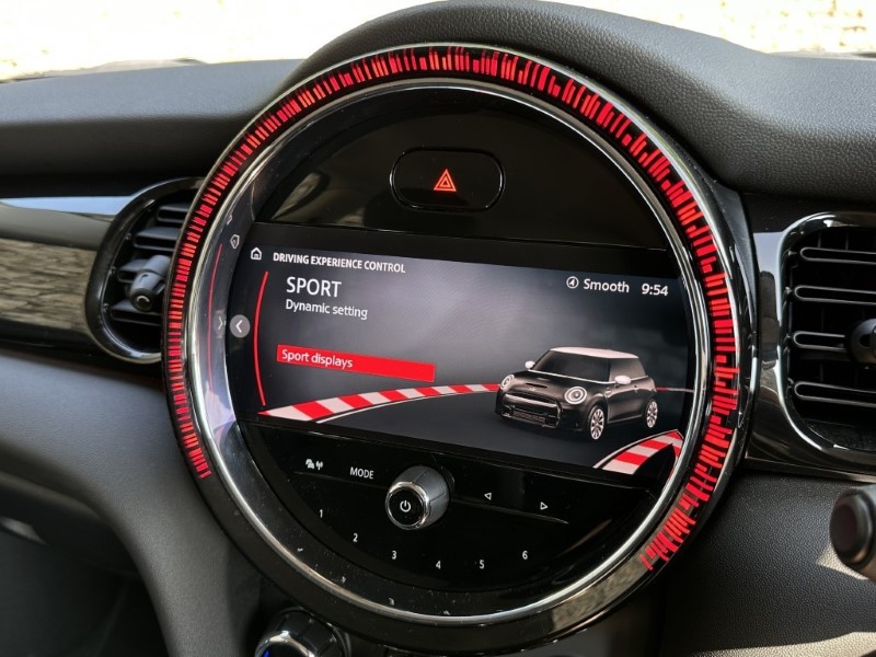 2022 (72) MINI HATCHBACK 1.5 Cooper Classic 3dr Auto 5535832